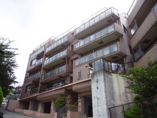 Local appearance photo. Shooting the appearance from the southeast side (1)