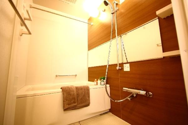 Bathroom. Bathroom is equipped with ventilation drying heating function.