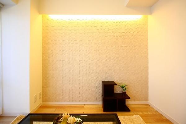 Living. Mansion interior introspection Pictures - Living living wall is with indirect lighting.