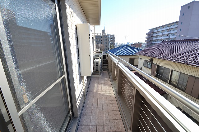 Balcony. Also good laundry also safe day in a wide balcony