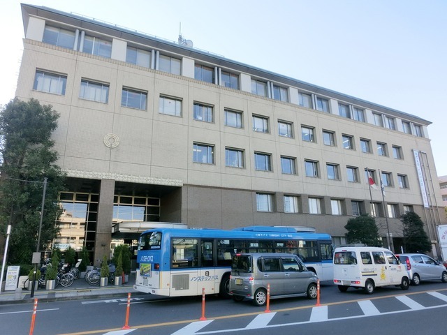 Government office. Takatsu 803m up to the ward office (government office)