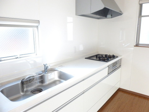 Kitchen. Kitchen with a window (with under-floor storage)