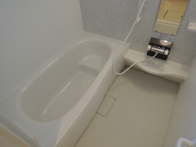 Bath. 1 square meters bathroom