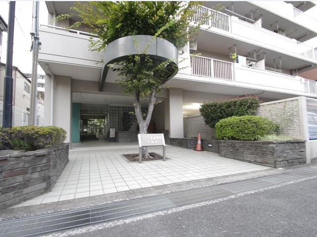 Local appearance photo. You can arrive in a 9-minute walk from the "Musashi-Shinjo Station!