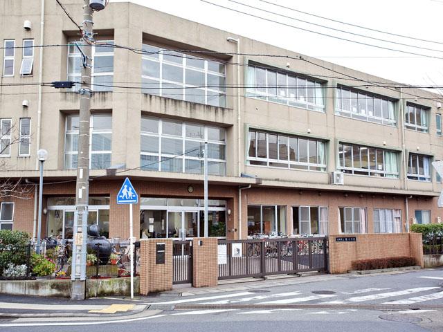 Primary school. 310m to Kawasaki City Tachibana Elementary School