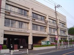 Junior high school. 600m to the Kawasaki Municipal Higashikozu junior high school