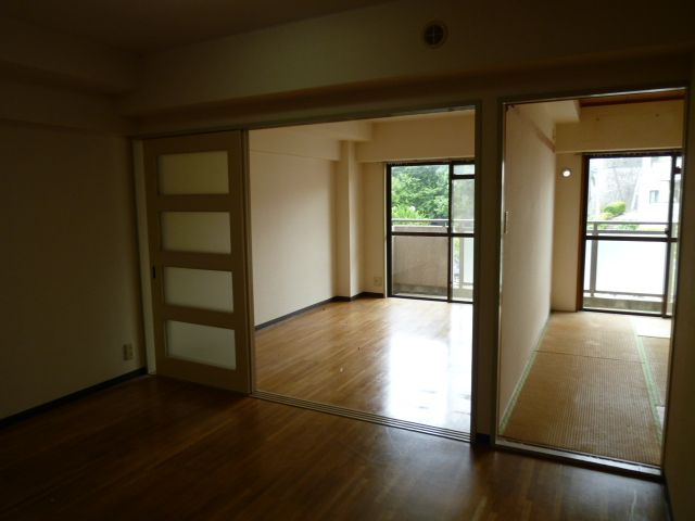 Living and room