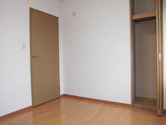 Non-living room. Indoor (July 2013) Shooting