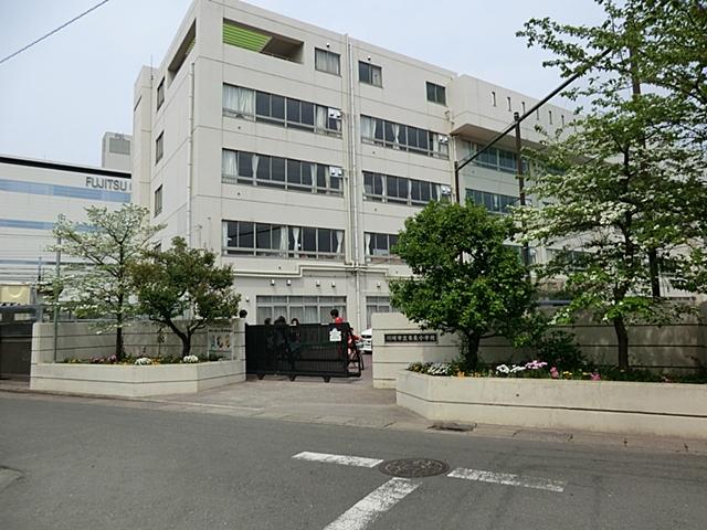 Primary school. 760m to the Kawasaki Municipal Suenaga Elementary School