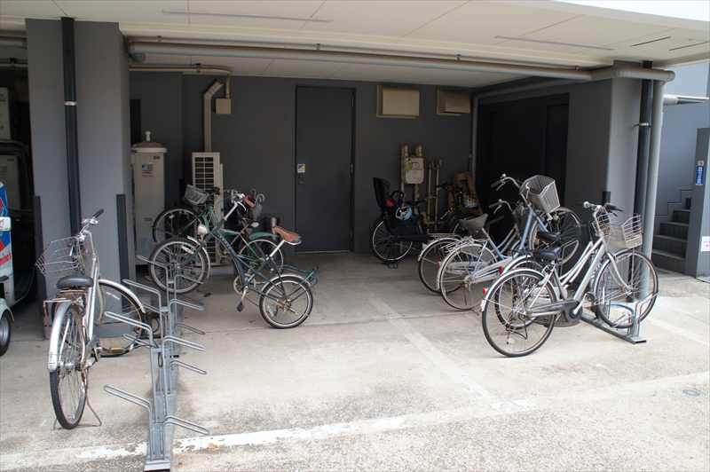 Other common areas. It is a bicycle parking lot equipped!