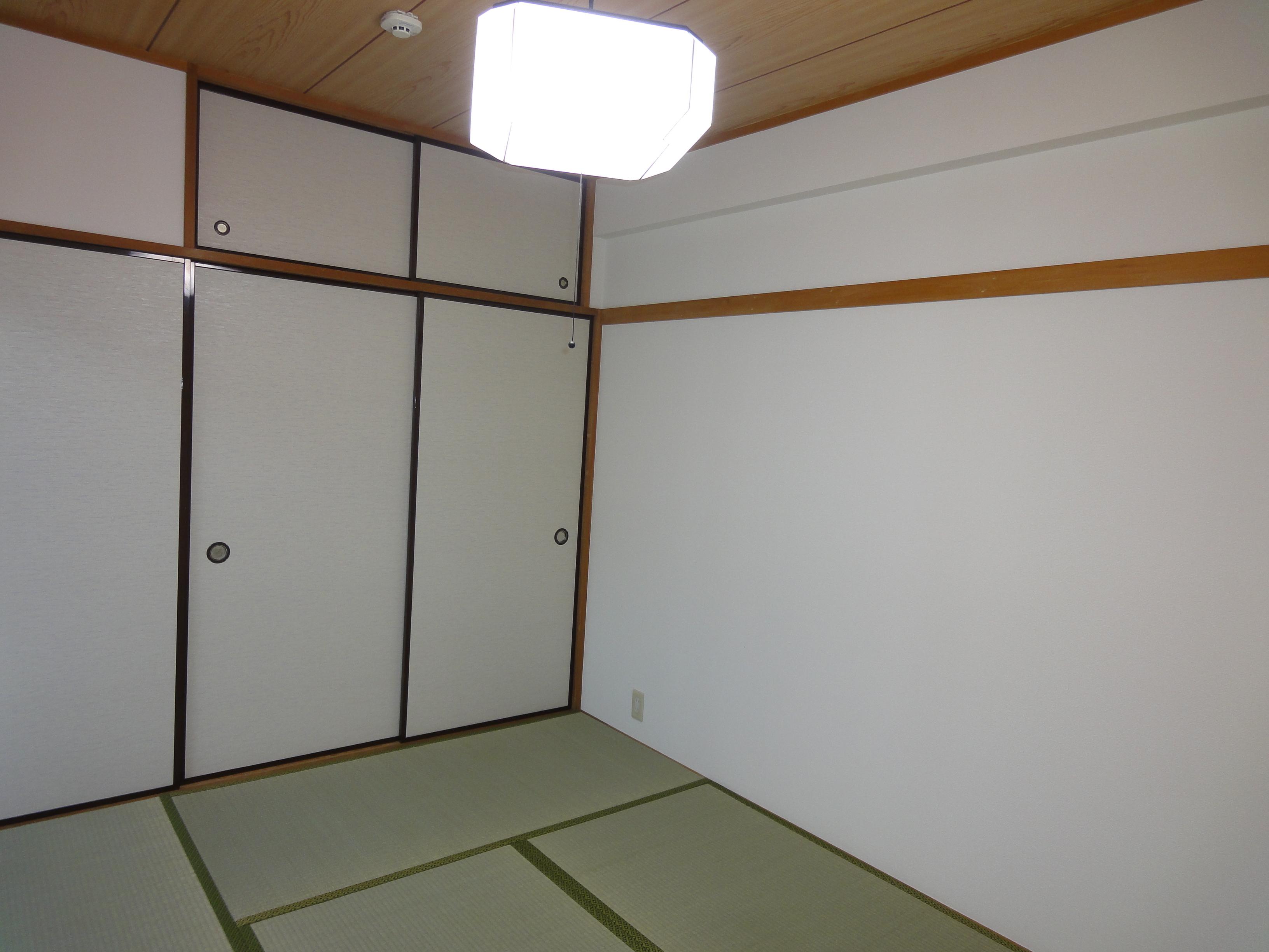 Other room space. Japanese-style room 6 quires