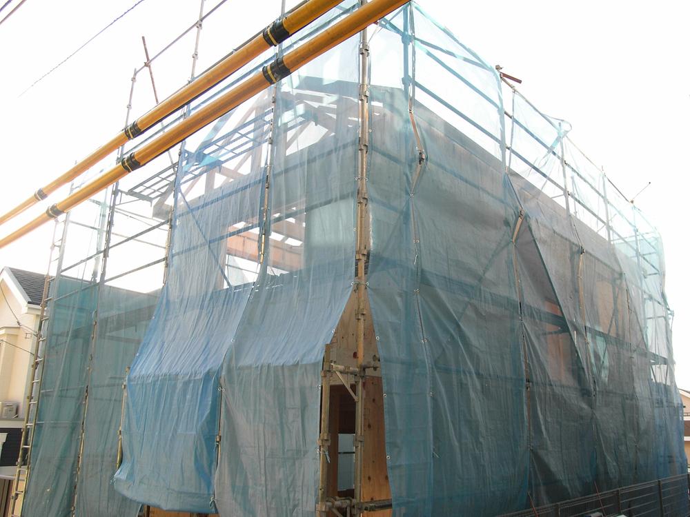 Local appearance photo. Local (11 May 2013) Shooting