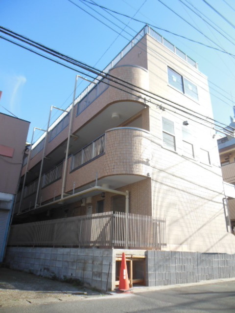 Building appearance. Tiled and stylish apartment