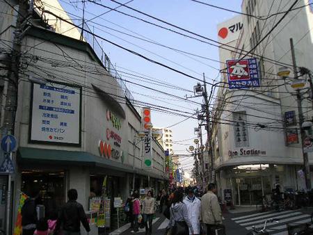 Supermarket. Maruetsu Mizonokuchi store up to (super) 294m