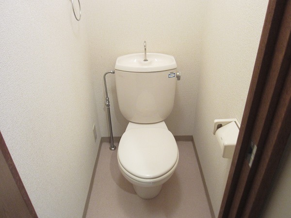 Toilet. Washlet is a new plan.