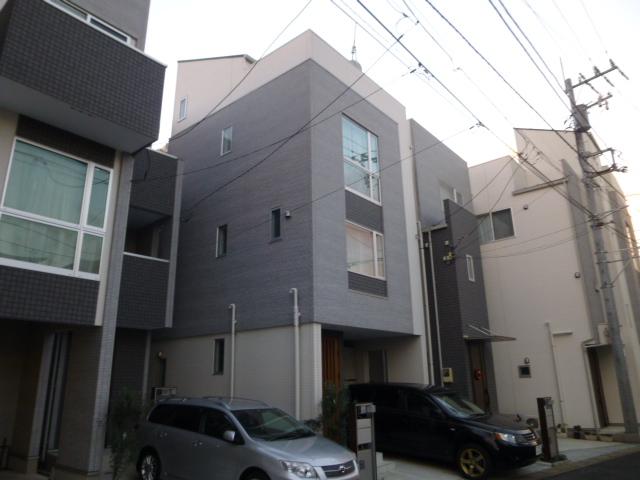 Local appearance photo. Heisei 24 years November Built in designer house. The room is very clean you live.