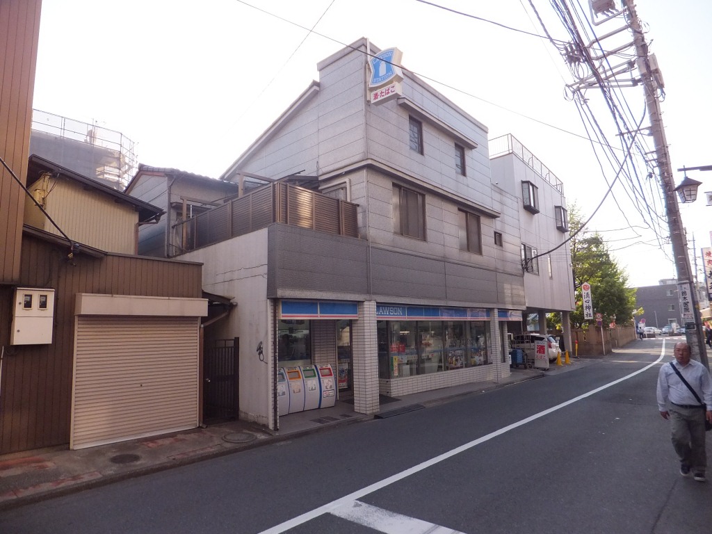 Convenience store. 115m until Lawson Mizonokuchi store (convenience store)