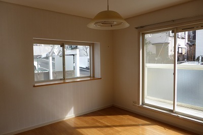 Living and room. Bright living room with a bay window