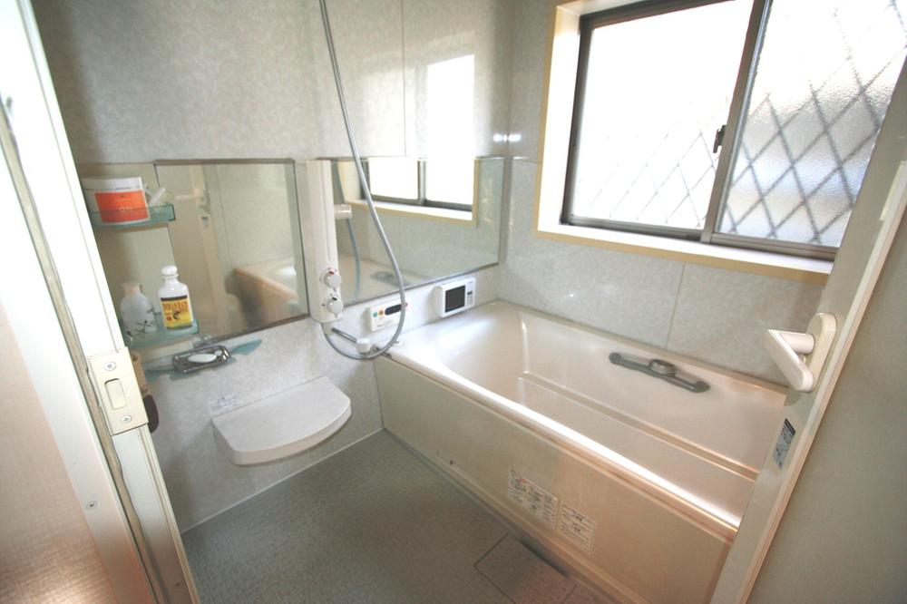 Bathroom. Indoor (January 2013) Shooting