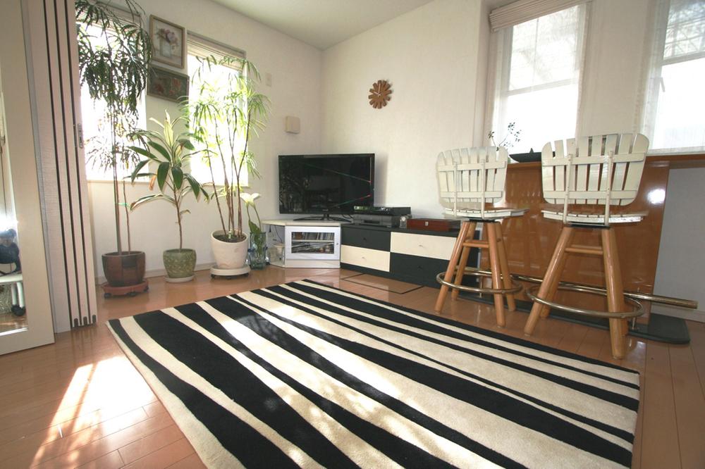Non-living room. Indoor (January 2013) Shooting
