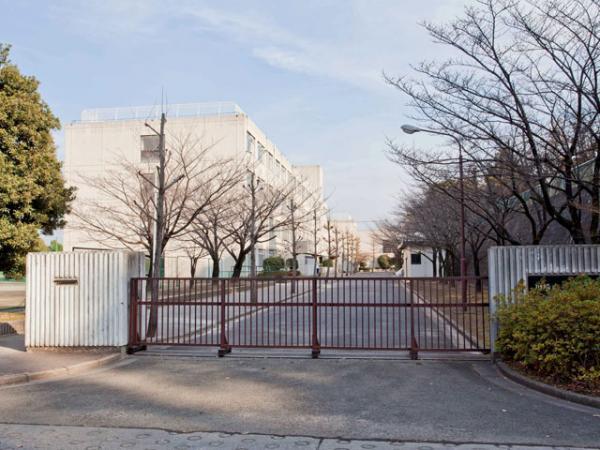 Junior high school. 710m up to junior high school in Kawasaki City MinamiKan junior high school