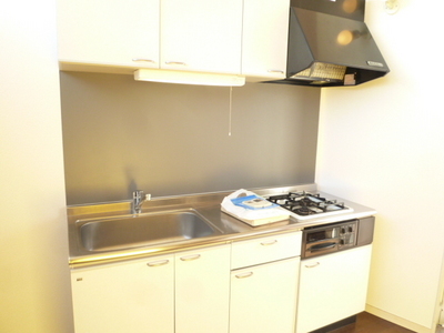 Kitchen. City gas specifications! Hakadori also cooking for with a two-burner stove! !