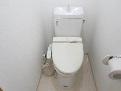 Toilet. Since the bus toilet by, every day, Comfortable Toilet