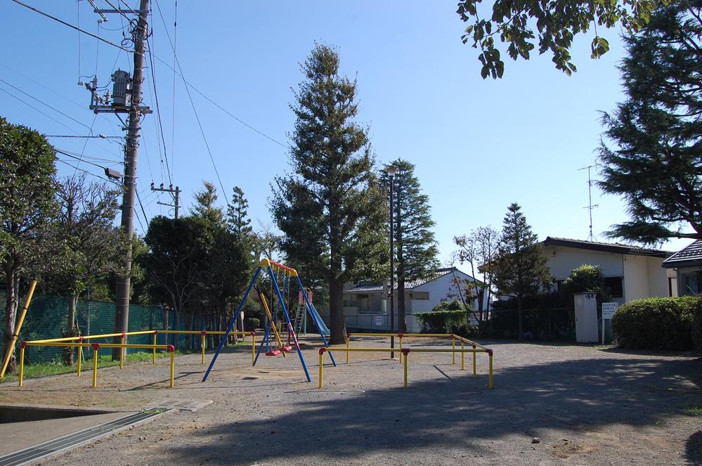 park. Good 100m even day here to Ikuta Nakatani first park, Is a good park pleasant!