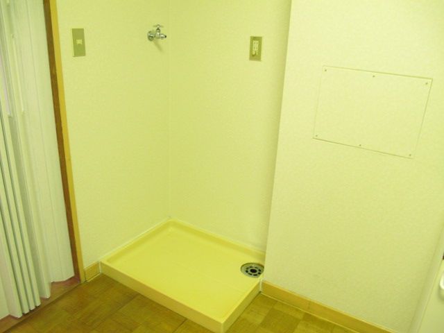Other room space. It is the Laundry Area Space