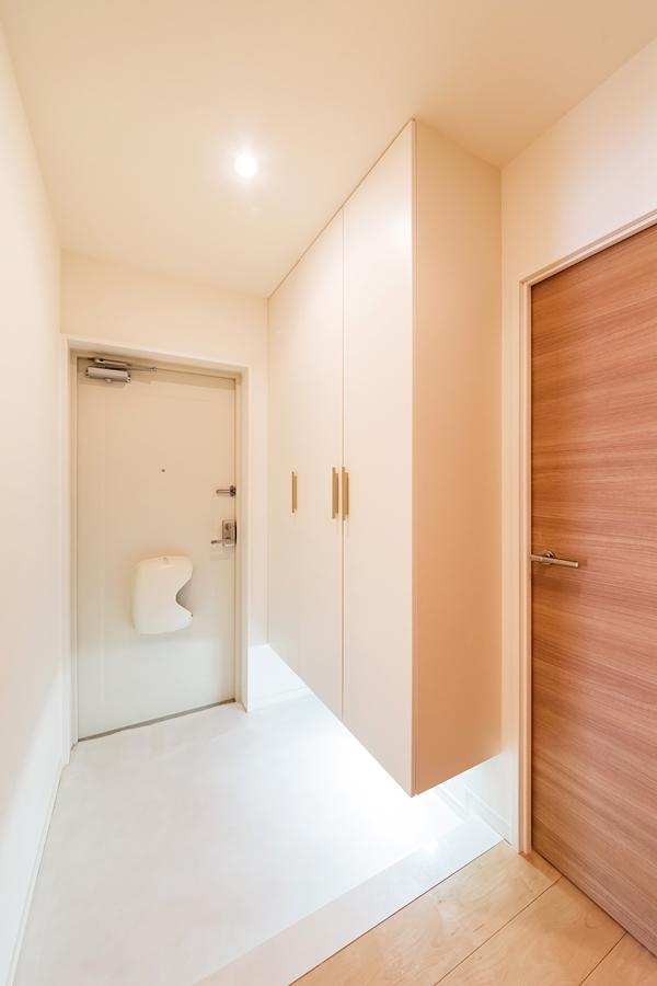 Entrance. There is also a storage space in the front door