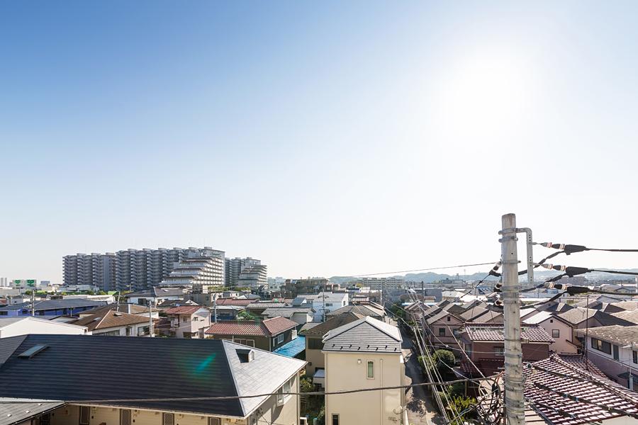 Balcony. Good views per 4 floor