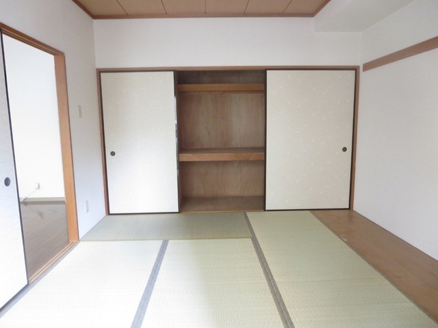 Other room space. Tatami rooms