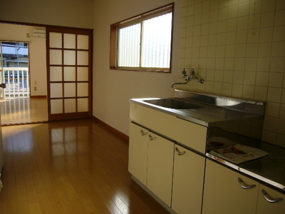 Kitchen.  ☆ Spacious kitchen space ☆