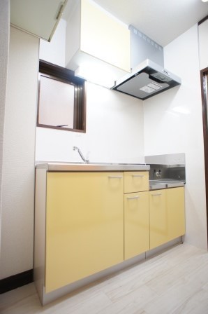 Kitchen. There is also a ventilation window in the kitchen, Large kitchen with two-burner stove installation Allowed