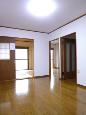 Kitchen. This room portion as seen from the dining