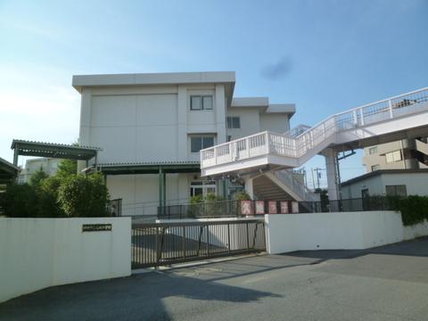 Primary school. 1357m to the Kawasaki Municipal lottery Elementary School