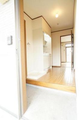 Entrance. There entrance shoebox that spacious ☆