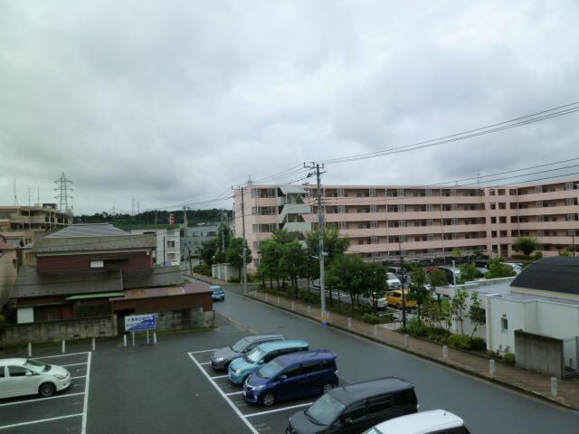 View photos from the dwelling unit. View from local (September 2013) Shooting