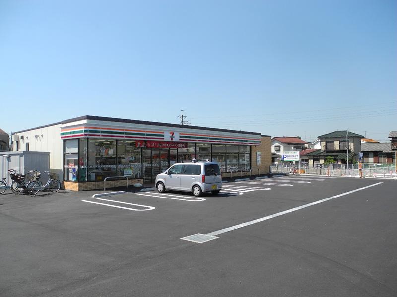 Convenience store. Near large convenience store of 50m parking lot to Seven-Eleven.