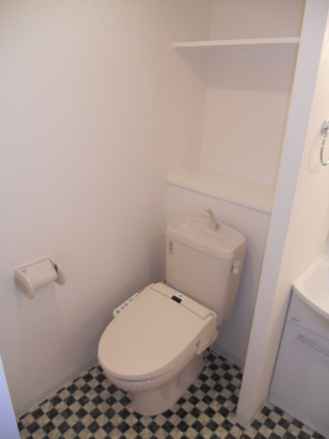 Toilet.  ☆ Another Room No. reversal type image ☆ 