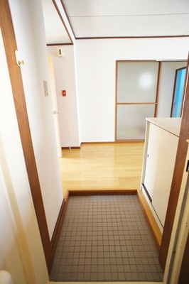 Entrance. Usability in the spacious foyer space equipped ◎