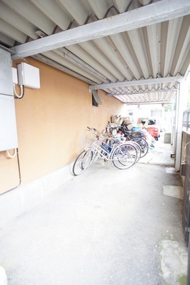 Other common areas. Place for storing bicycles