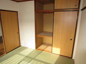 Living and room. Japanese-style room 4.5 Pledge Storage between 1 With upper closet