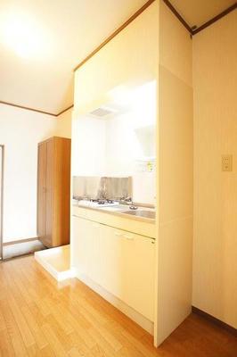 Kitchen. Spacious kitchen space ☆