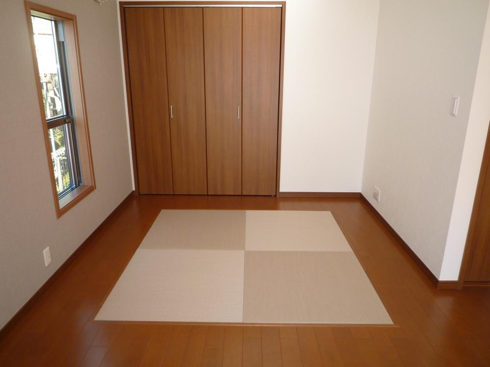 Other introspection. It is a tatami corner of 1 Building.