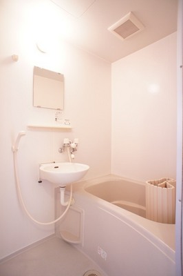 Bath. Since the bus toilet by Guests can indulge in a leisurely healing bath time.