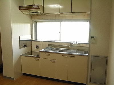 Kitchen. Also easy to kitchen space bright and ventilation have windows