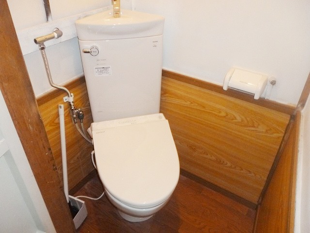 Toilet