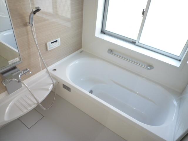Bathroom. Bathroom is also window, Bright and spacious 1 pyeong type