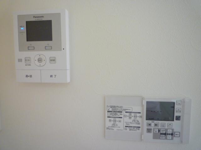 Other. Intercom with color monitor, It is equipped with floor heating in the LD